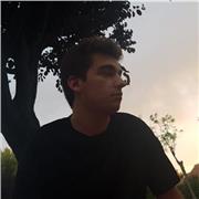 Doy clases particulares de Matemáticas, Física, Química y Programación. También preparo alumnos para la Selectividad en Inglés, aparte de en Matemáticas y en Física